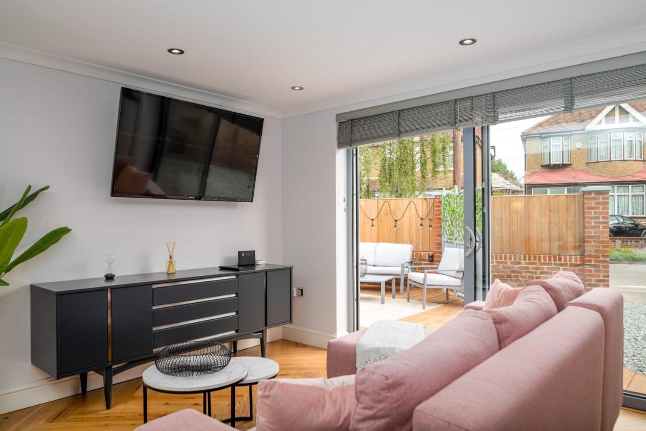 Guestready - Unique Home Near Wimbledon With Gorgeous Deck And Parking Londres Exterior foto